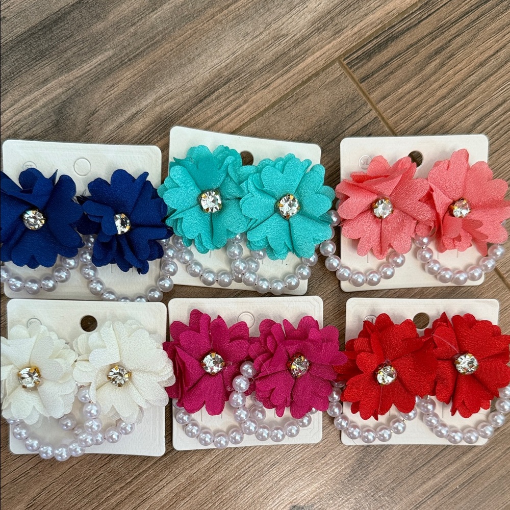 Floral Pearl Stud Earrings Set